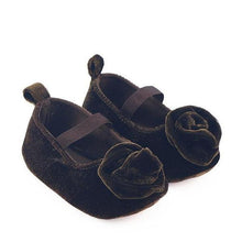 Load image into Gallery viewer, Flower Power Crib Shoes