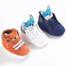 Load image into Gallery viewer, Animal Print Sneakers