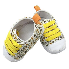 Load image into Gallery viewer, Laceup Soft Sneaker