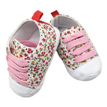 Load image into Gallery viewer, Laceup Soft Sneaker